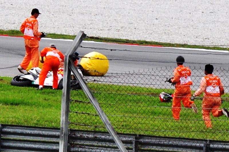 Ο θάνατος παραμόνευε στα MotoGP (photos)