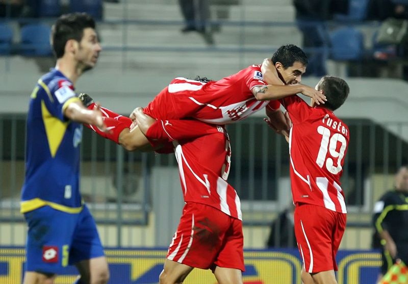 Ο «μαγικός» μαέστρος του Ολυμπιακού! (photos+videos)