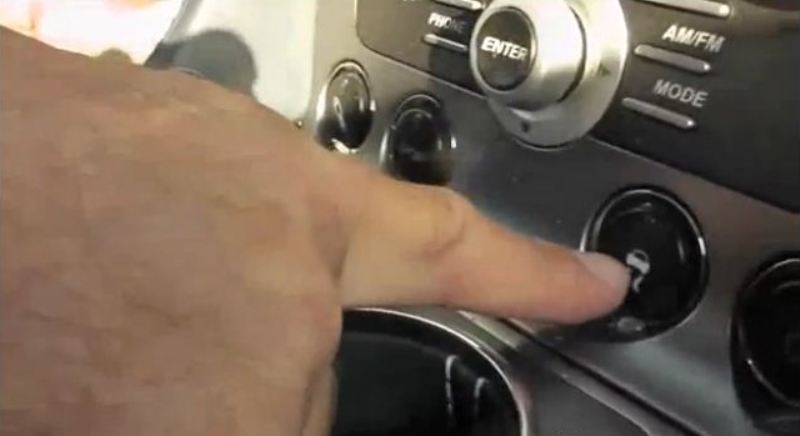 Πώς να καταστρέψεις μία Aston Martin Rapide
