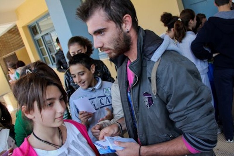 Μοίρασαν αυτόγραφα και εισιτήρια στην Καλλονή (photos)