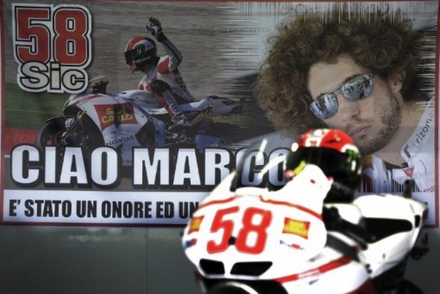 MotoGP: Οι αναβάτες τιμούν τον Σιμονσέλι
