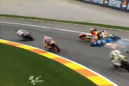 MotoGP Βαλένθια: Νίκη για Στόνερ στα 15 χιλιοστά