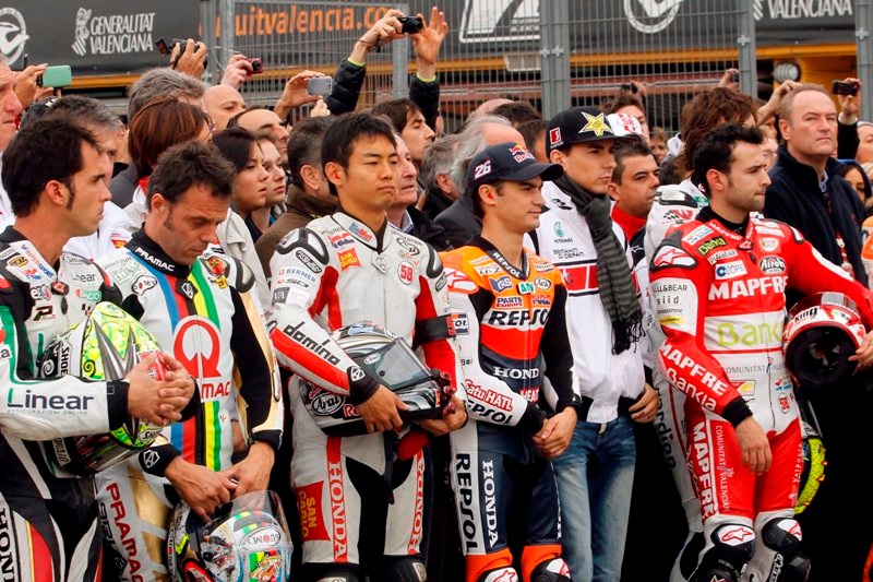 MotoGP Βαλένθια: Οι τιμές στον Sic (photo & Video)