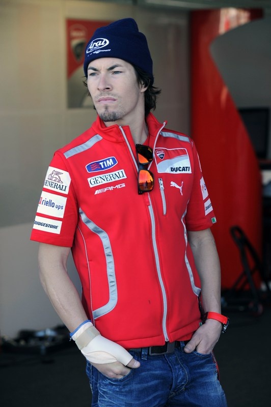 MotoGP: Εκτός δοκιμών με σπασμένο χέρι ο Νίκι Χέιντεν