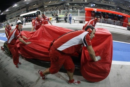 F1 Άμπου Ντάμπι: Tαχύτερες oι McLaren