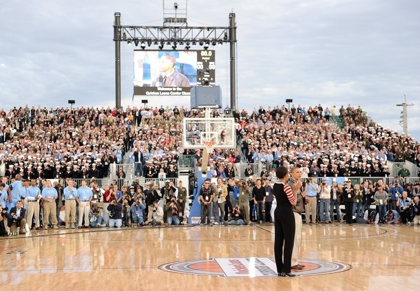 Καρφώνοντας στο κατάστρωμα! (photos+video)