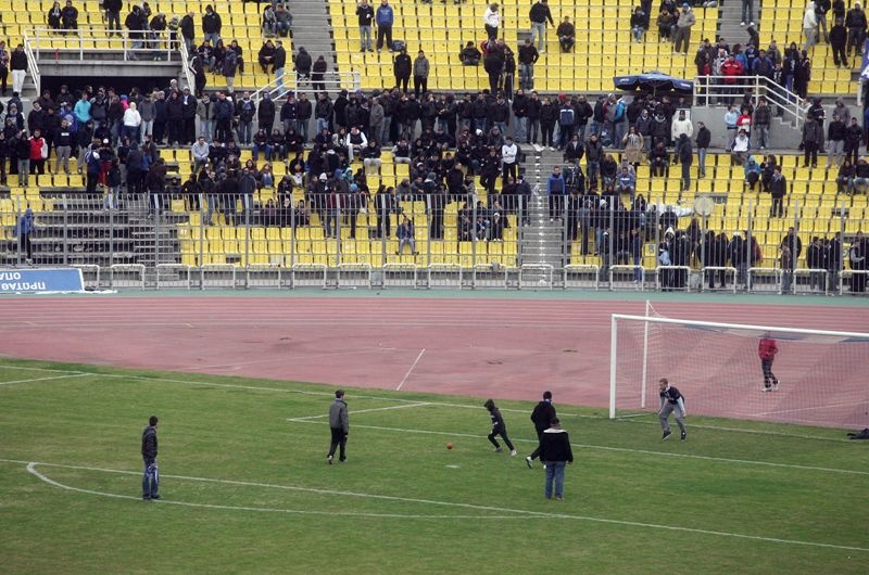 Επεισόδια και διακοπή στο Καυτανζόγλειο! (photos)