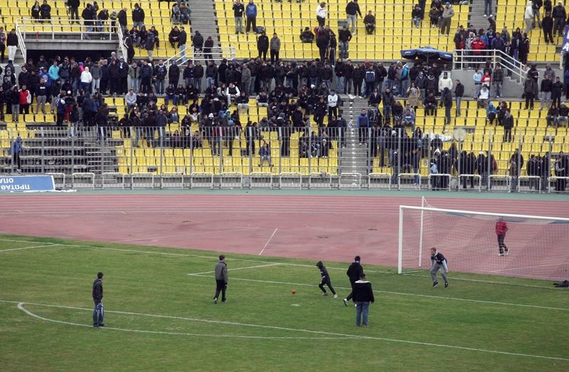 Επεισόδια και διακοπή στο Καυτανζόγλειο! (photos)