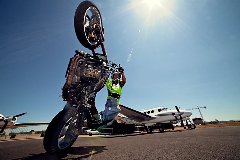 Υποδεχτείτε τον  Ζόριαν Πονομάρεφ