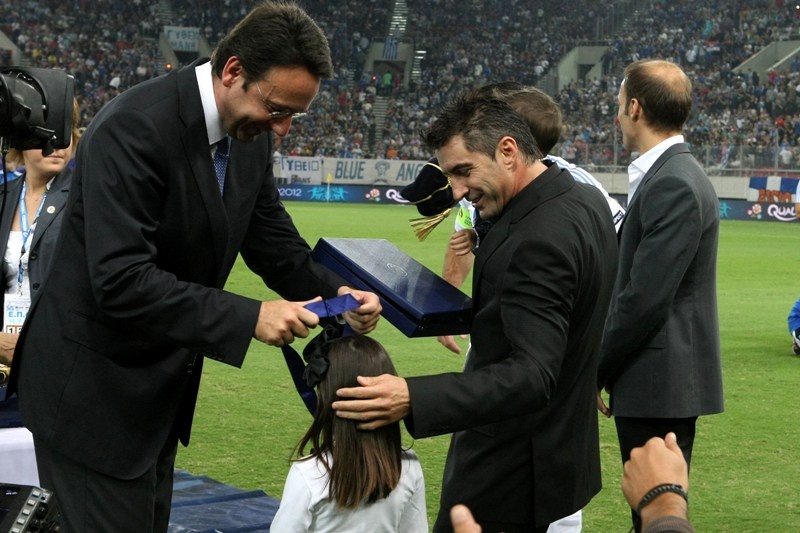 Η… κατοστάρα του «αιώνιου» αρχηγού (photos+videos)