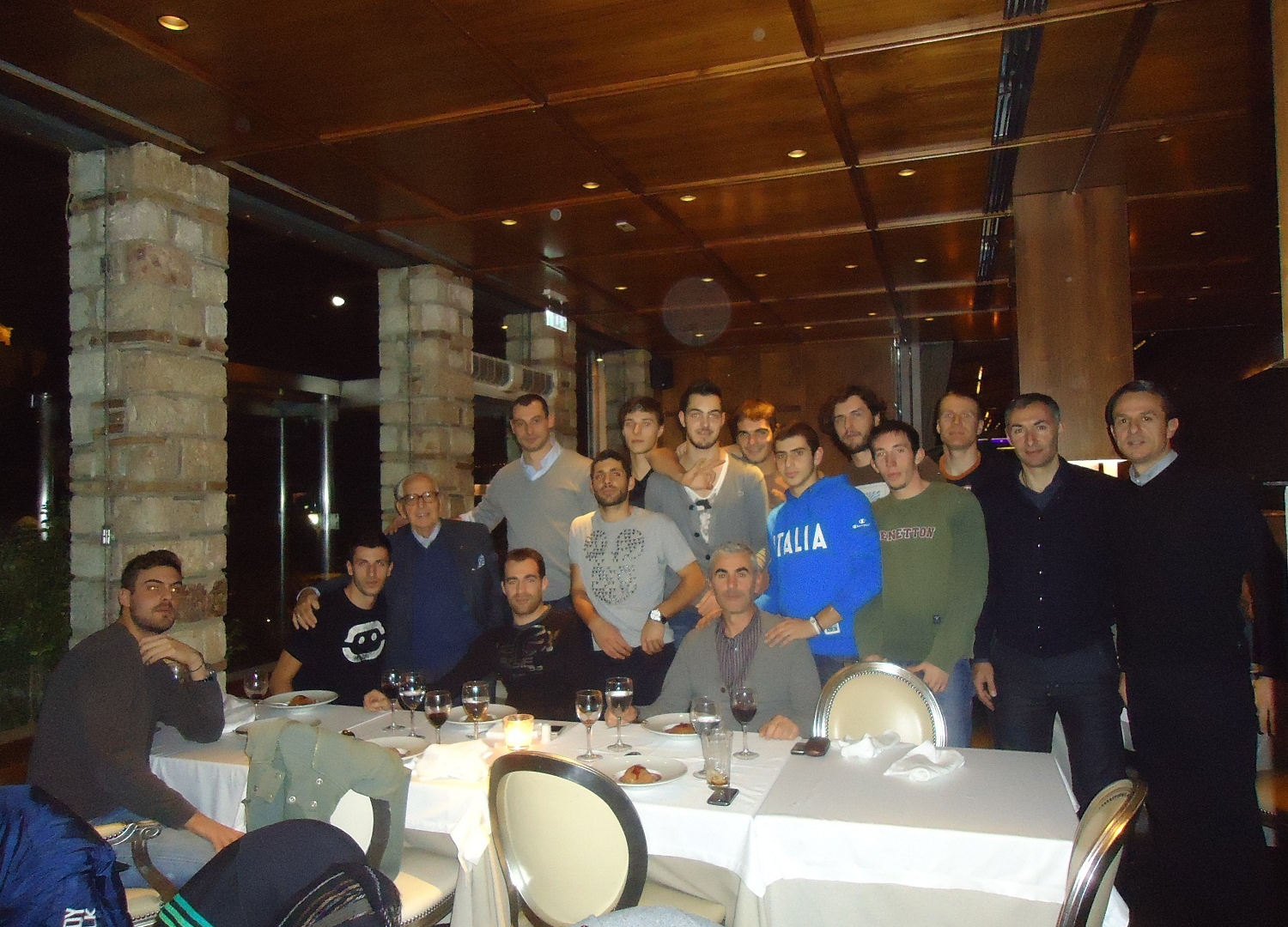 Το «πράσινο» δείπνο με θέα την Ακρόπολη (photos)