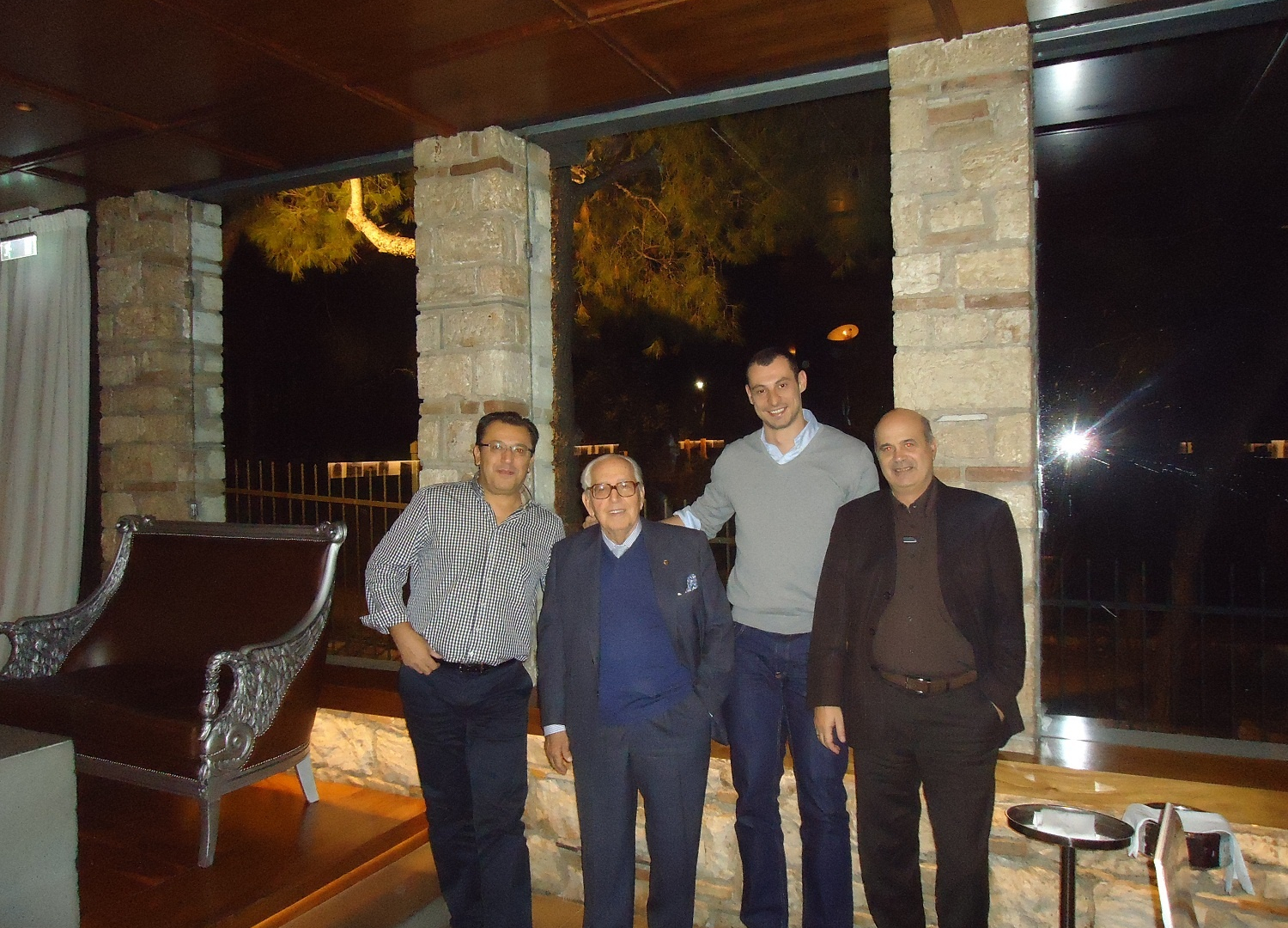 Το «πράσινο» δείπνο με θέα την Ακρόπολη (photos)