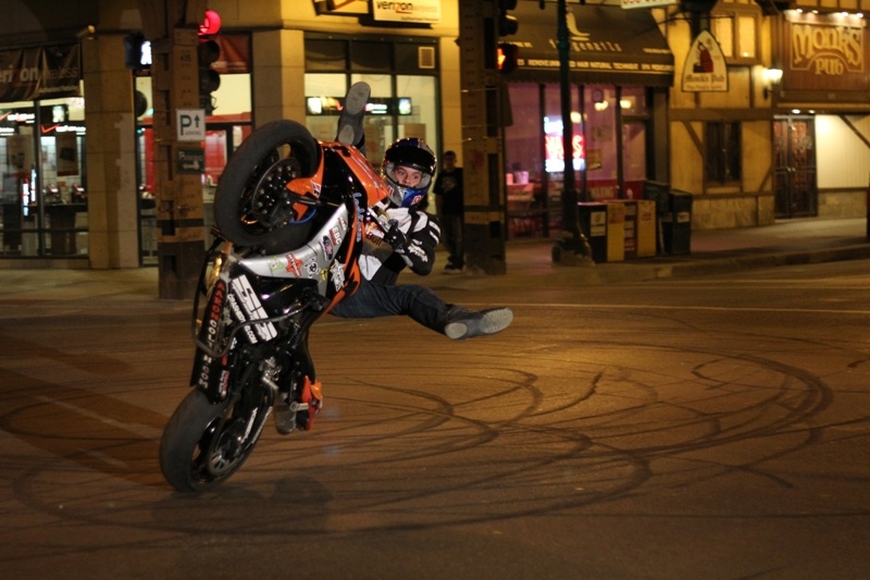 Άαρον Κόλτον