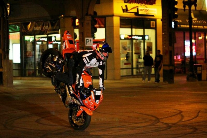 Άαρον Κόλτον