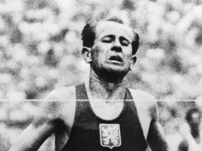Ζάτοπεκ: Το... μυστήριο τρένο που άλλαξε τον στίβο (photos+videos)
