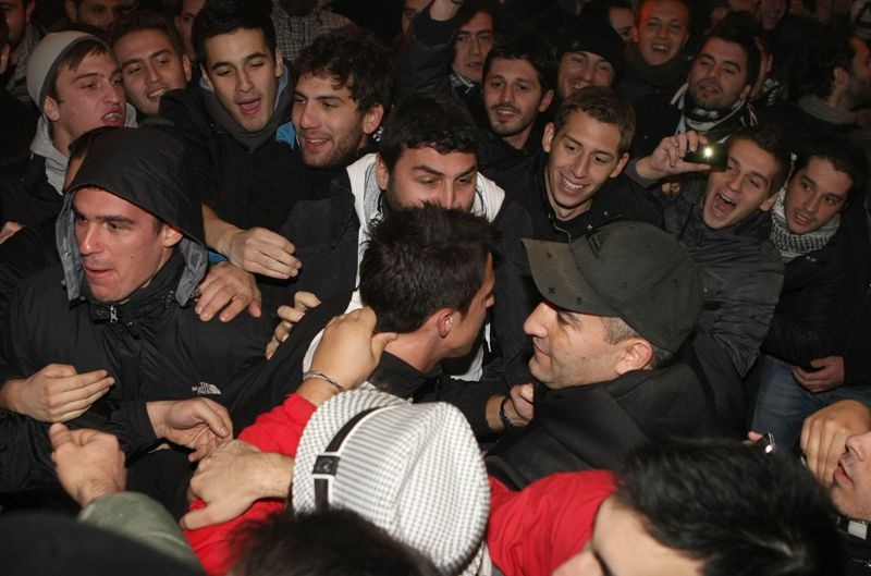 Υποδοχή ηρώων! (photos+video)