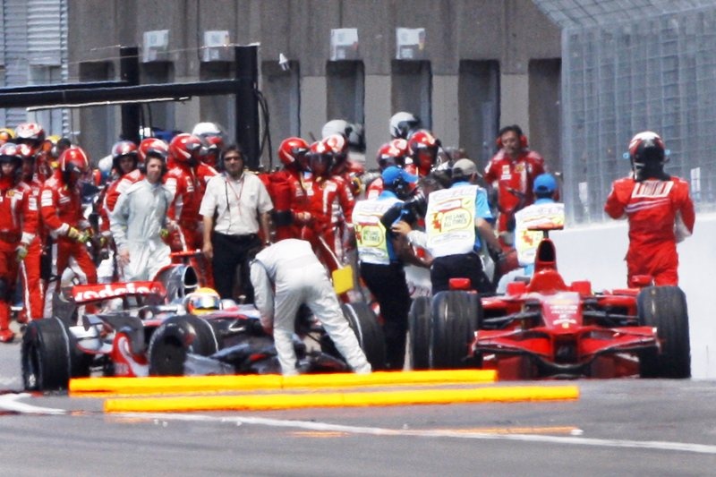 F1: Οι ατάκες του Κίμι Ραϊκόνεν (photos & Videos)