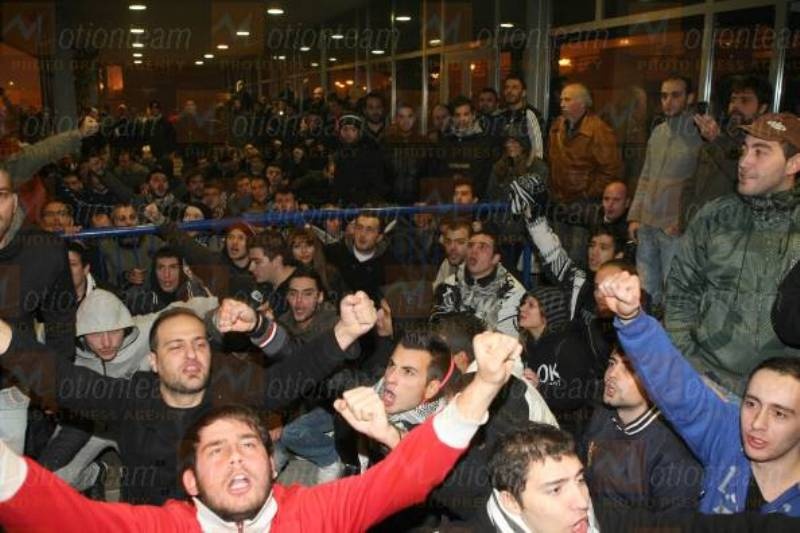 Υποδοχή ηρώων! (photos+video)