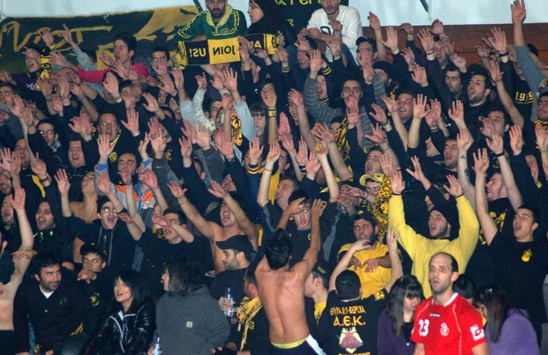 Νίκη – «θρίλερ» η ΑΕΚ