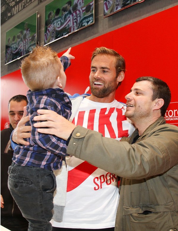 Μέλμπεργκ: «Ο κόσμος είναι ο καλύτερος κριτής» (photos+videos)