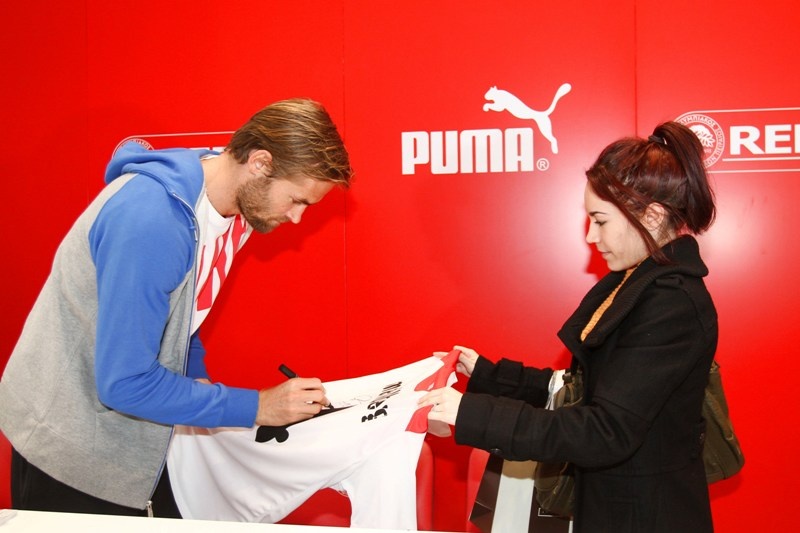 Μέλμπεργκ: «Ο κόσμος είναι ο καλύτερος κριτής» (photos+videos)