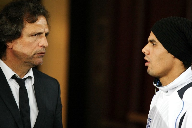 Έκλεισε το 2011 στην κορυφή ο Ολυμπιακός, 2-0 τον ΠΑΣ Γιάννινα (videos+photos)
