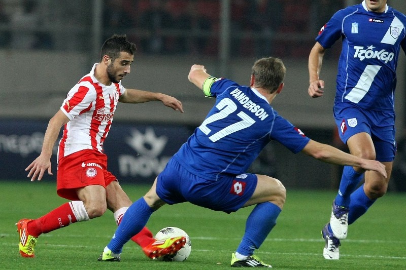 Έκλεισε το 2011 στην κορυφή ο Ολυμπιακός, 2-0 τον ΠΑΣ Γιάννινα (videos+photos)