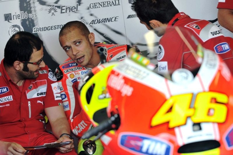 MotoGP: Η χρονιά του Ρόσι σε αριθμούς (photos+video)