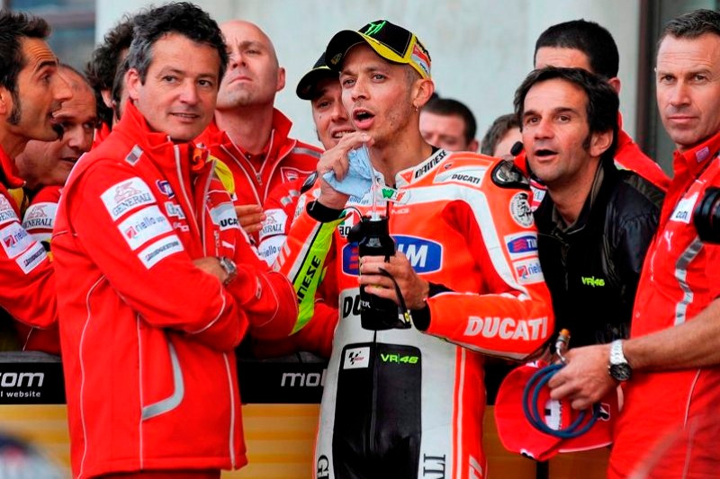 MotoGP: Η χρονιά του Ρόσι σε αριθμούς (photos+video)