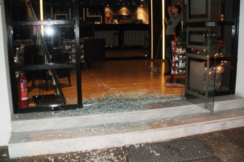 Πεδίο μάχης η Καλαμάτα (photos)