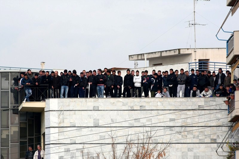 Όταν… μπάλα παίζει η εξέδρα (photos)