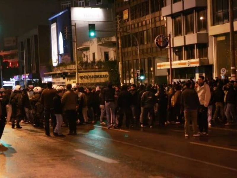 Φεβρουάριος 2011: Ο Καλόπουλος και οι... άλλοι!