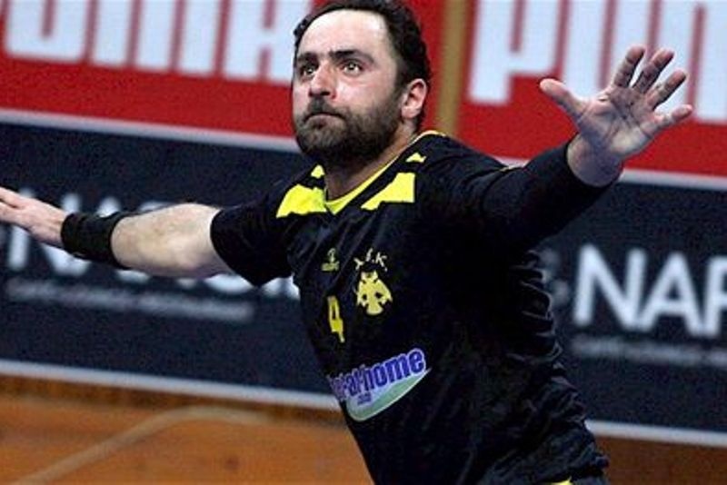 Μπακαούκας στο Onsports: «Ήθελε να μας το δώσει ο Θεούλης»