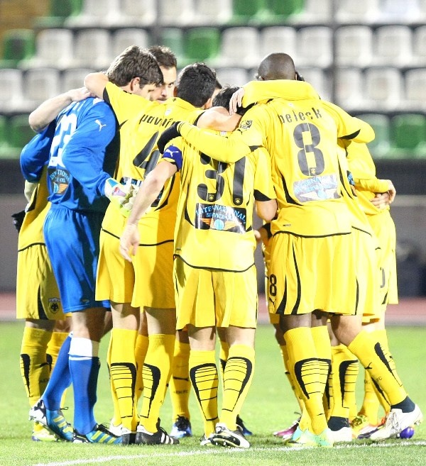 Τα έκανε όλα ο Σιαλμάς στη Λιβαδειά (photos+videos)