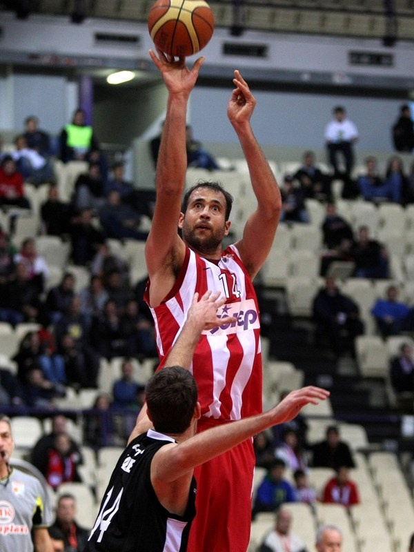 «Περίπατος» για Ολυμπιακό (photos)