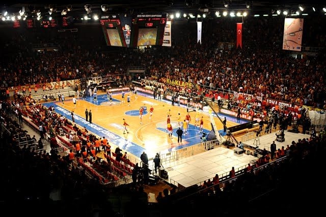 Ούτε… καρφίτσα στο «Αμπντί Ιπεκτσί» (photos)