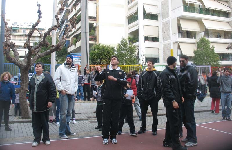 Κοντά στους μαθητές ο Ηλυσιακός (photos)