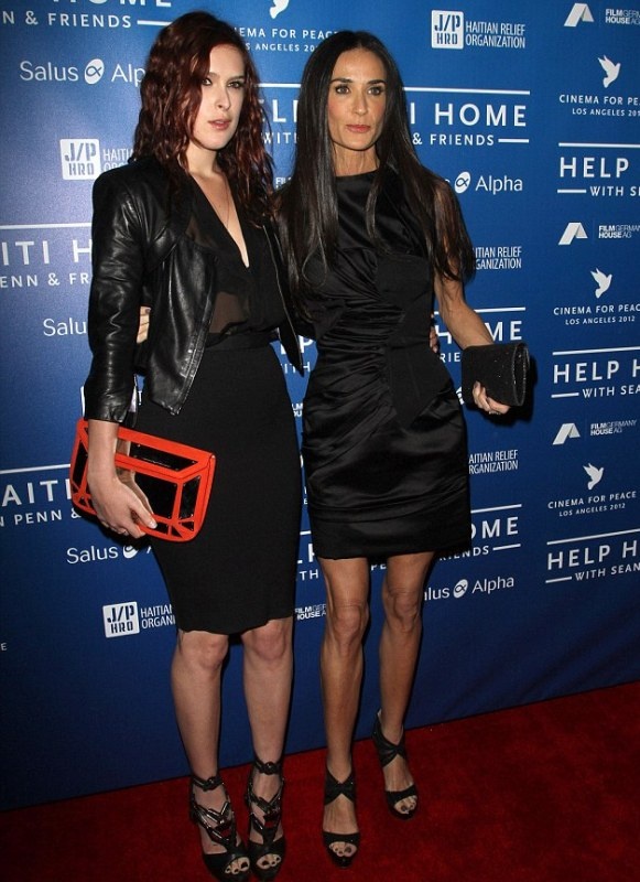 Για τα χάπια την χώρισε ο Κούτσερ!