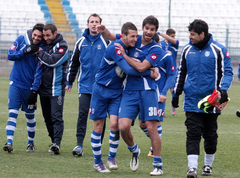 Στο κόλπο της ανόδου ο Απόλλωνας 3-1 τη Γλυφάδα