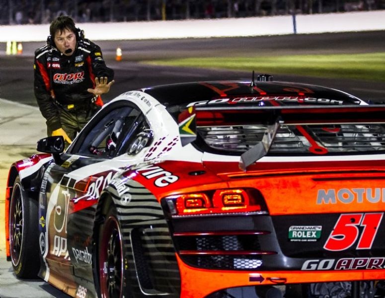 O ΜακΝις είναι πρώτος στις 24 ώρες της Daytona