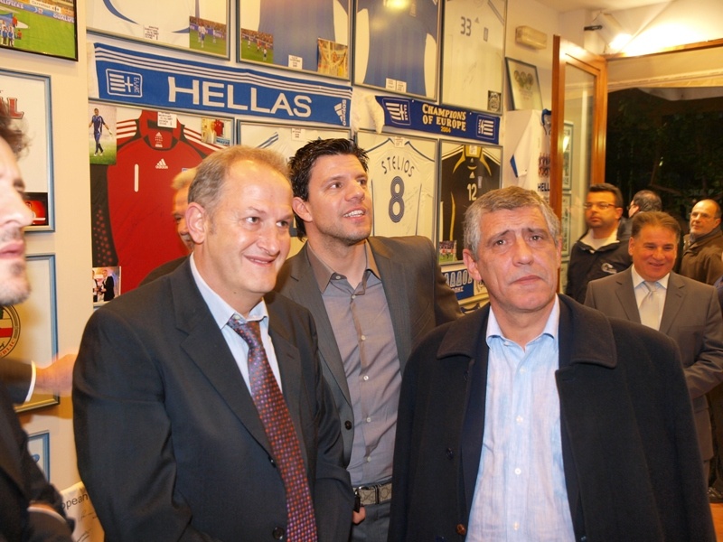 Ο «Φάρος» τίμησε τους πρωταγωνιστές της πρόκρισης στο EURO