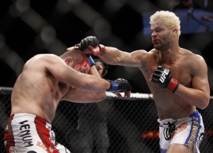 Ένας πρωταθλητής και ένας... αδικημένος στο UFC 143