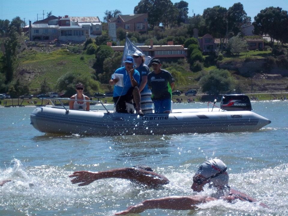 Ο Έλληνας που κατακτά τα κύματα! (photos)