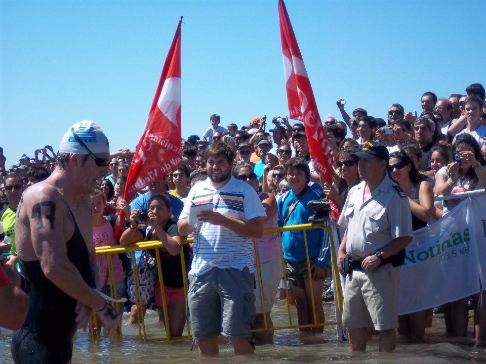 Ο Έλληνας που κατακτά τα κύματα! (photos)
