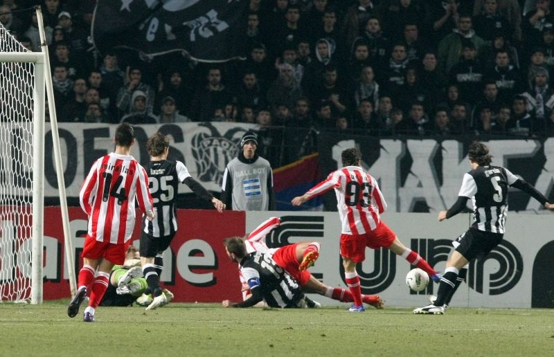Στο καναβάτσο τον ΠΑΟΚ (0-2), στην... τσίτα τον Παναθηναϊκό, ο Ολυμπιακός! (photos+videos)