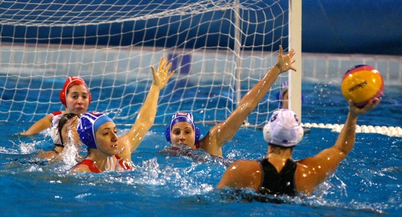 Επίδειξη ισχύος από τη Βουλιαγμένη (photos)