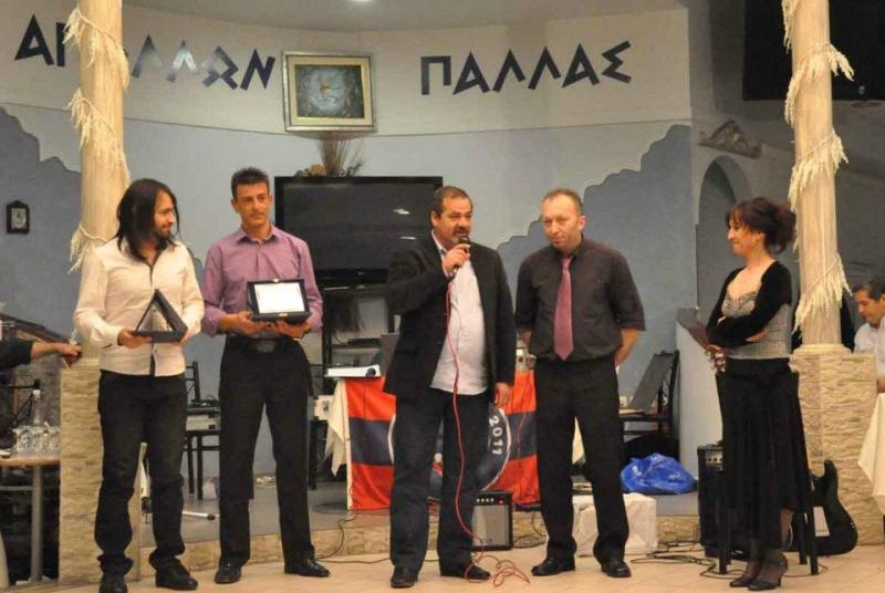 Η κοπή της πίτας των Τρικάλων (photos)