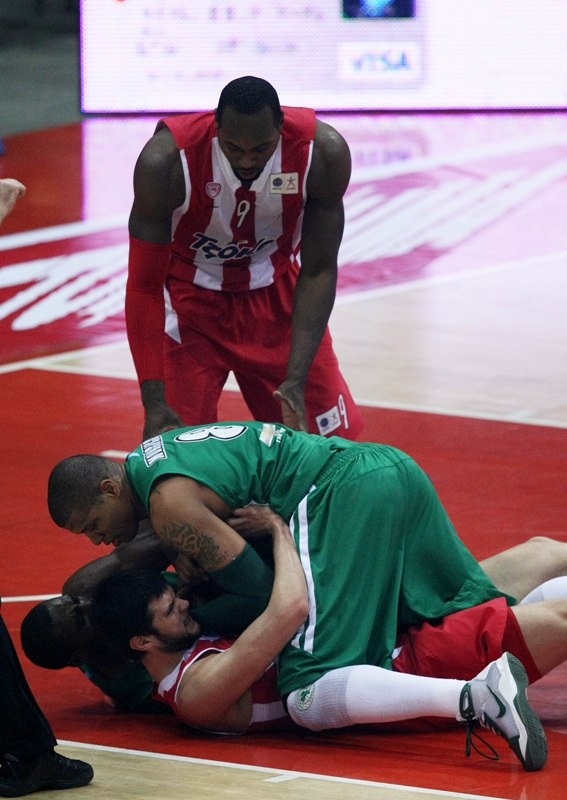 Νίκη Ολυμπιακού, άθλος Παναθηναϊκού (photos)