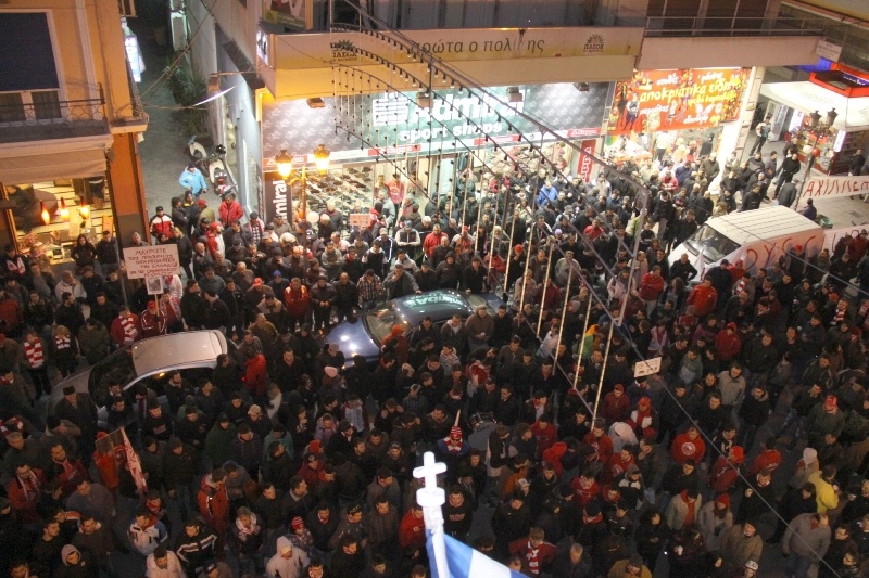 «Κοκκίνισε» ο Βόλος στο Παμβολιώτικο συλλαλητήριο! (photos + videos)