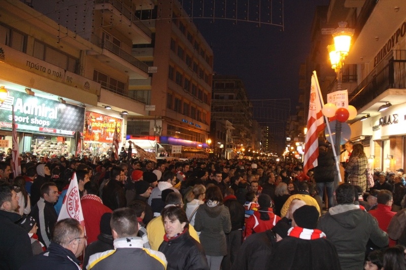 «Κοκκίνισε» ο Βόλος στο Παμβολιώτικο συλλαλητήριο! (photos + videos)